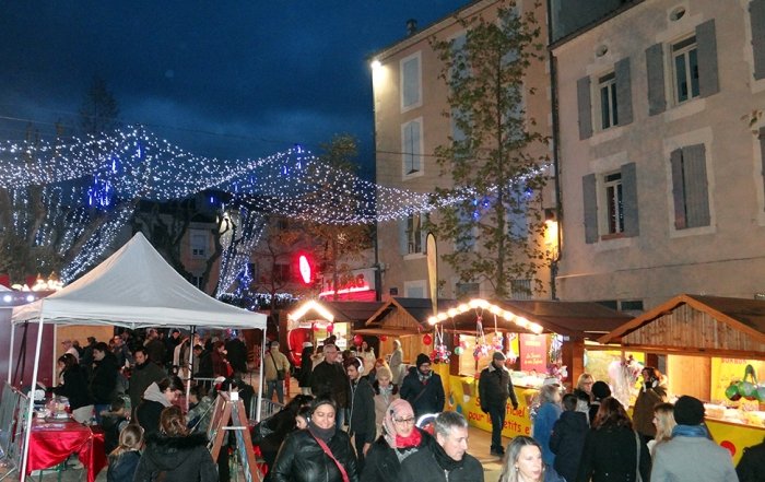 marche de noel de chateaurenard