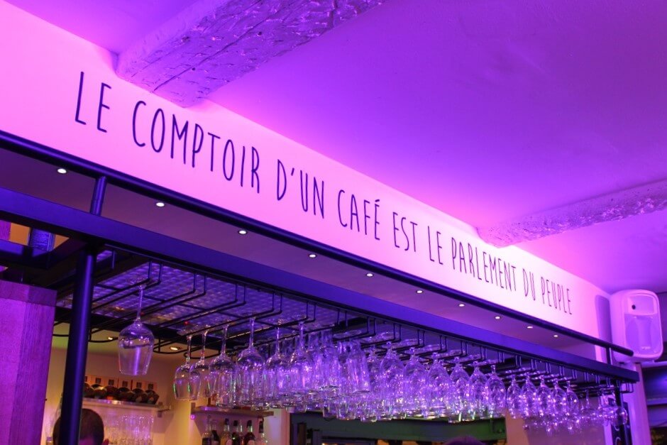 bar brasserie forum arles apostrophe café