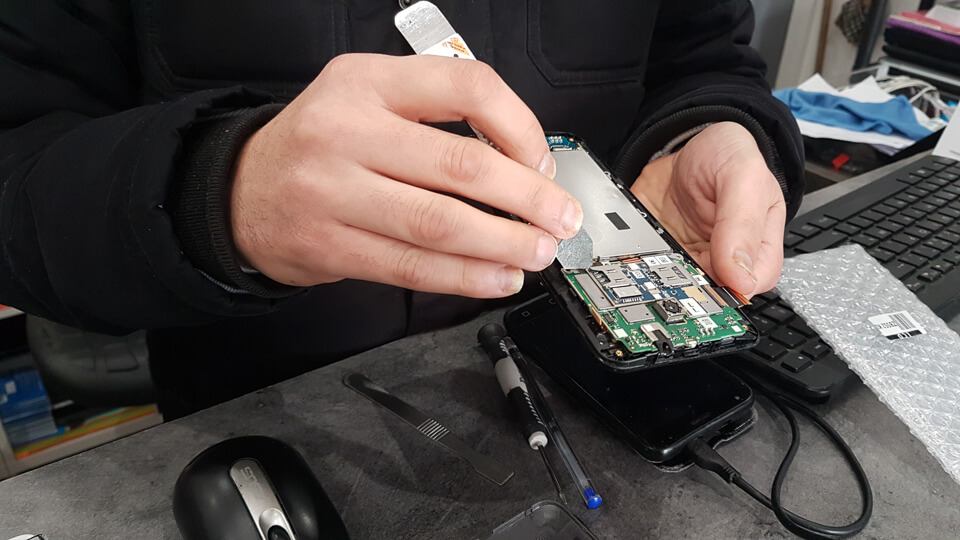 Benicom à Tarascon reparation depannage smartphone tablette ordinateurs