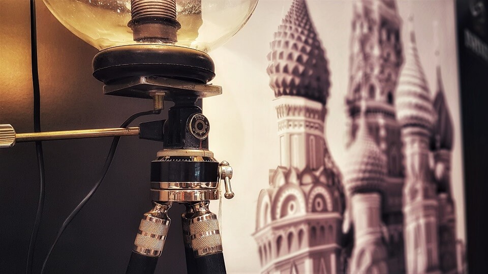 création lampe Atelier On/Off chez docks de la Literie à Arles