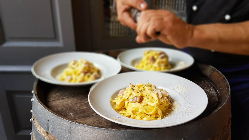 Le chef Dario Monti au Comptoir d'Italie à Arles