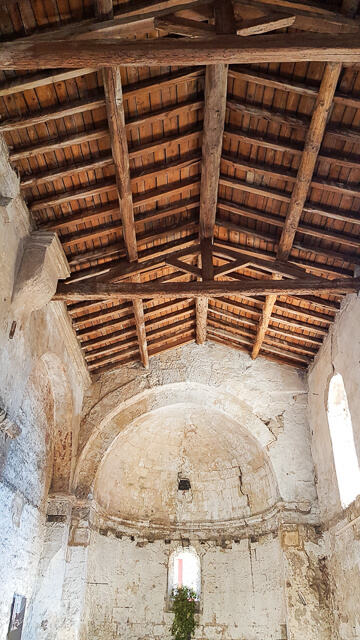 vente aux enchères de photographie à la Chapelle de la Madeleine à Arles pour l'Ete Indien et le Marché des Collectionneurs