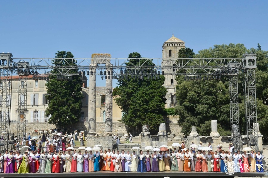 fête du costume arles