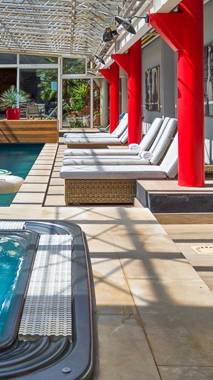 Hôtel 4* Arles Plaza - Piscine, séminaires