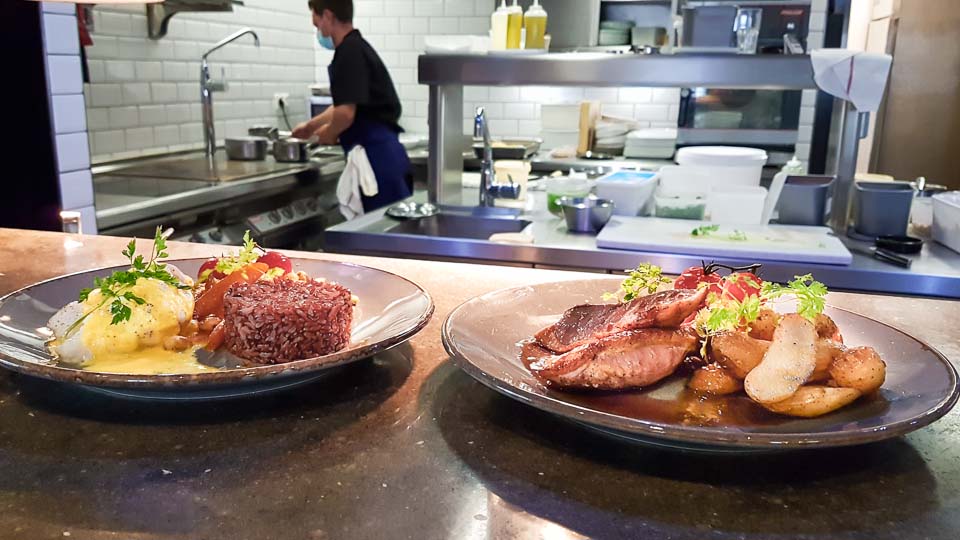Restaurant avec terrasse vegetalisée à Maillane - Le Café du Soleil
