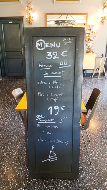 Restaurant avec terrasse vegetalisée à Maillane - Le Café du Soleil