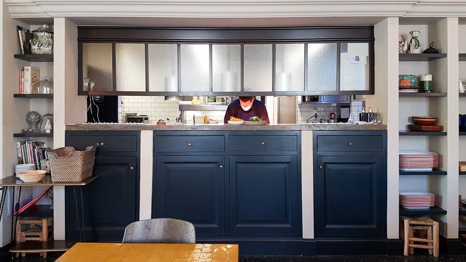 Restaurant avec terrasse vegetalisée à Maillane - Le Café du Soleil