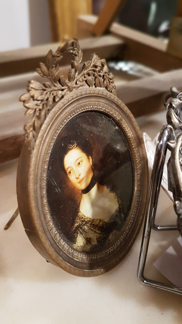 Antiquités brocante à Tarascon - Arts et Déco