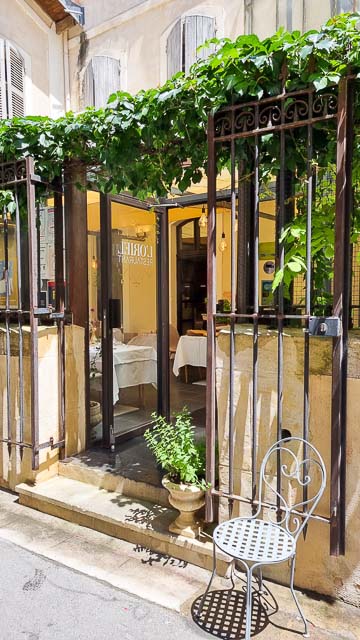 L'oriel est un restaurant gastronomique installée à Arles près de la place du Forum