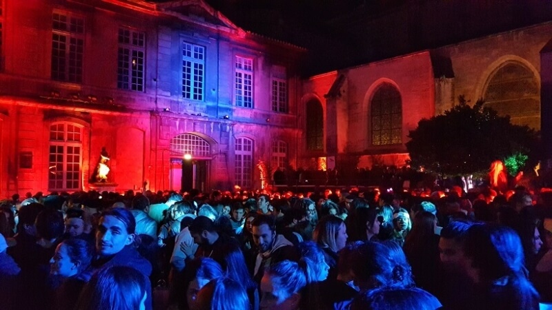 Les bodegas de la féria d'Arles