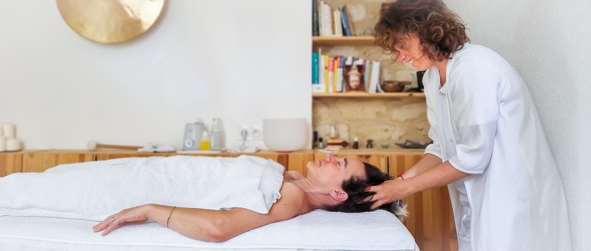 Massage ayurvédique et Watsu sur Arles et la Camargue - AATA Massage