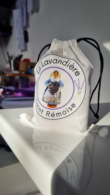 Blanchisserie artisanale à Saint Rémy dans les Alpilles - La Lavandière Saint Rémoise