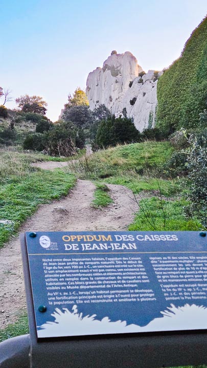 Guide Randonnée et Vélo dans les Alpilles et en Camargue - Rythm'Alpilles Maria Bertilsson