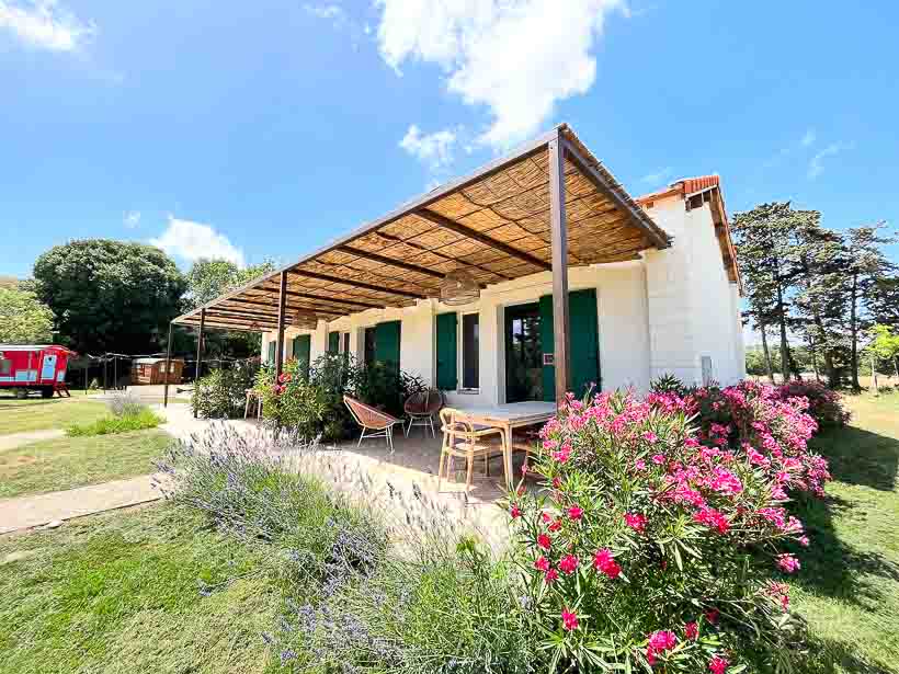 Les Maisons de Méjanes en Camargue, locations saisonnières ouvertes toute l'année
