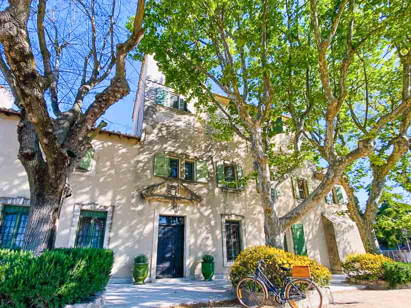 Les Maisons de Méjanes en Camargue, locations saisonnières ouvertes toute l'année
