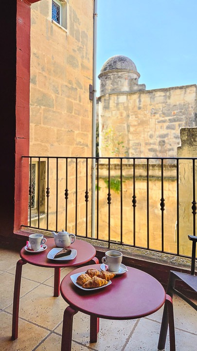 Hôtel de charme au cœur du centre historique d'Arles - Hôtel l'Amphithéâtre