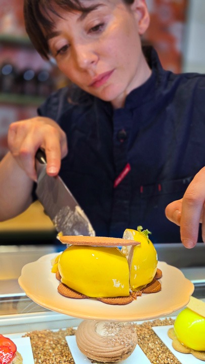Pâtisserie COSMOS à Arles - Gâteaux vegan, végétarien et sans gluten