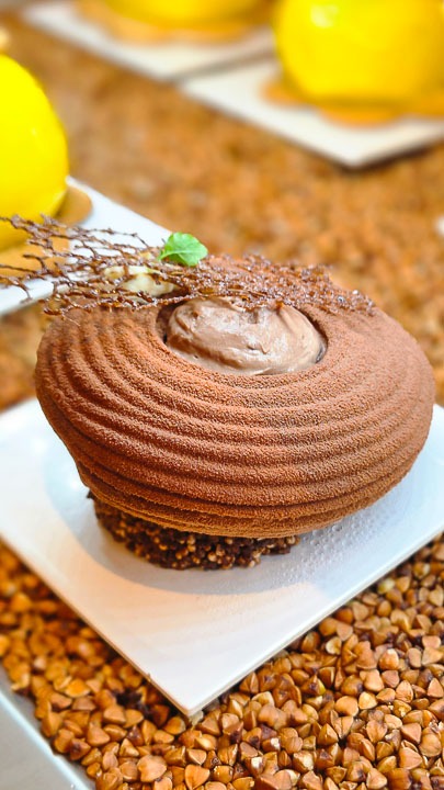 Pâtisserie COSMOS à Arles - Gâteaux vegan, végétarien et sans gluten